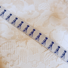 Cargar imagen en el visor de la galería, Face of Our Lady of Fatima Cloth Bracelet (White & Blue)