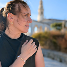 Load image into Gallery viewer, Freshwater Pearl Bracelet with Gold-Plated Sterling Silver Our Lady of Fatima Medal