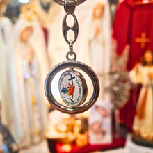 Cargar imagen en el visor de la galería, Jubilee Keychain