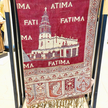 Cargar imagen en el visor de la galería, Our Lady of Fatima Scarf