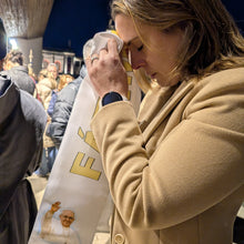 Cargar imagen en el visor de la galería, Pope Francis Blessed Scarf