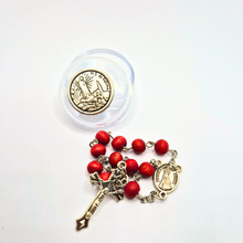Cargar imagen en el visor de la galería, Wood Rose Decade Rosary