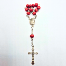 Cargar imagen en el visor de la galería, Wood Rose Decade Rosary
