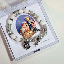 Cargar imagen en el visor de la galería, Christmas Bracelet - Cream and Gray