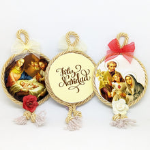 Cargar imagen en el visor de la galería, Christmas Ornament - Holy Family