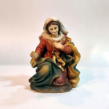 Cargar imagen en el visor de la galería, Classic Nativity Scene - 3 Pieces | 4.13'' | 10.5cm