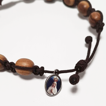 Cargar imagen en el visor de la galería, Olive Wood Dozen Cross Bracelet