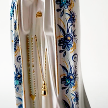 Cargar imagen en el visor de la galería, Our Lady of Fatima - Blue Flowers - Crystal eyes - 11.8'' | 30cm