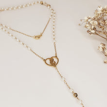 Cargar imagen en el visor de la galería, Pearl Golden Our Lady of Fatima Rosary