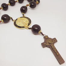 Cargar imagen en el visor de la galería, Wall Decade Rosary - Saint Benedict