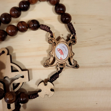 Cargar imagen en el visor de la galería, Holy Wood Fatima Rosary