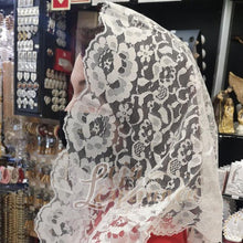 Load image into Gallery viewer, lace-veil