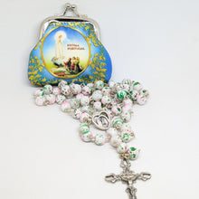 Cargar imagen en el visor de la galería, Pink and green Marble-Effect Crystal Rosary with Heart Centerpiece and Blue Pouch
