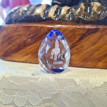 Cargar imagen en el visor de la galería, Crystal Glass with Fatima Apparition [1.57&#39;&#39; | 4cm]
