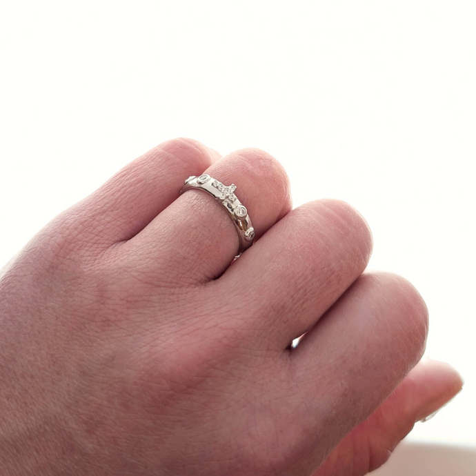 Decade Rosary Ring - Zirconia [Sterling Silver]