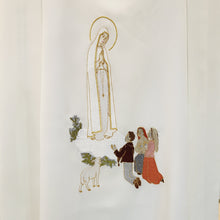 Cargar imagen en el visor de la galería, Marian Chasuble - Apparitions of Our Lady of Fatima
