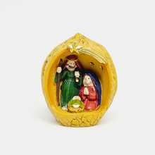 Cargar imagen en el visor de la galería, Nativity Scene [Nut]
