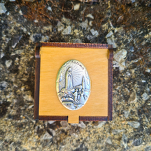 Load image into Gallery viewer, Olive Wood Rosary in Fatima Apparitions Wooden Keepsake Box
