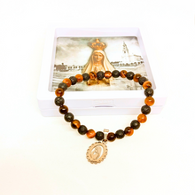 Cargar imagen en el visor de la galería, Our Lady of Fatima Bracelet [Natural Stone]
