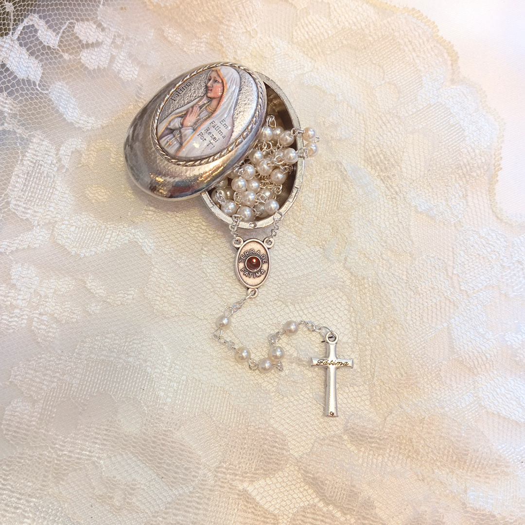 Our Lady of Fatima Pocket Rosary with Colored Metal Box