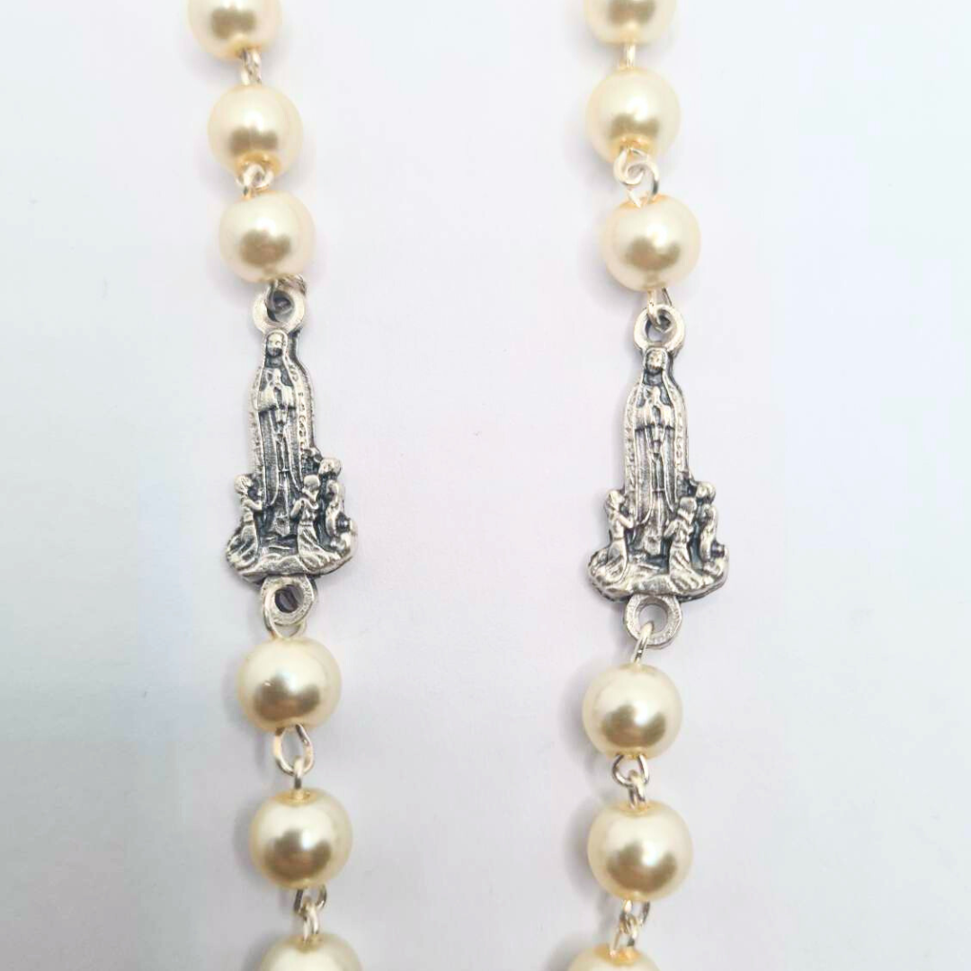 Pearl Rosary with Apparitions of Our Lady of Fatima Medals and Terra of Fatima