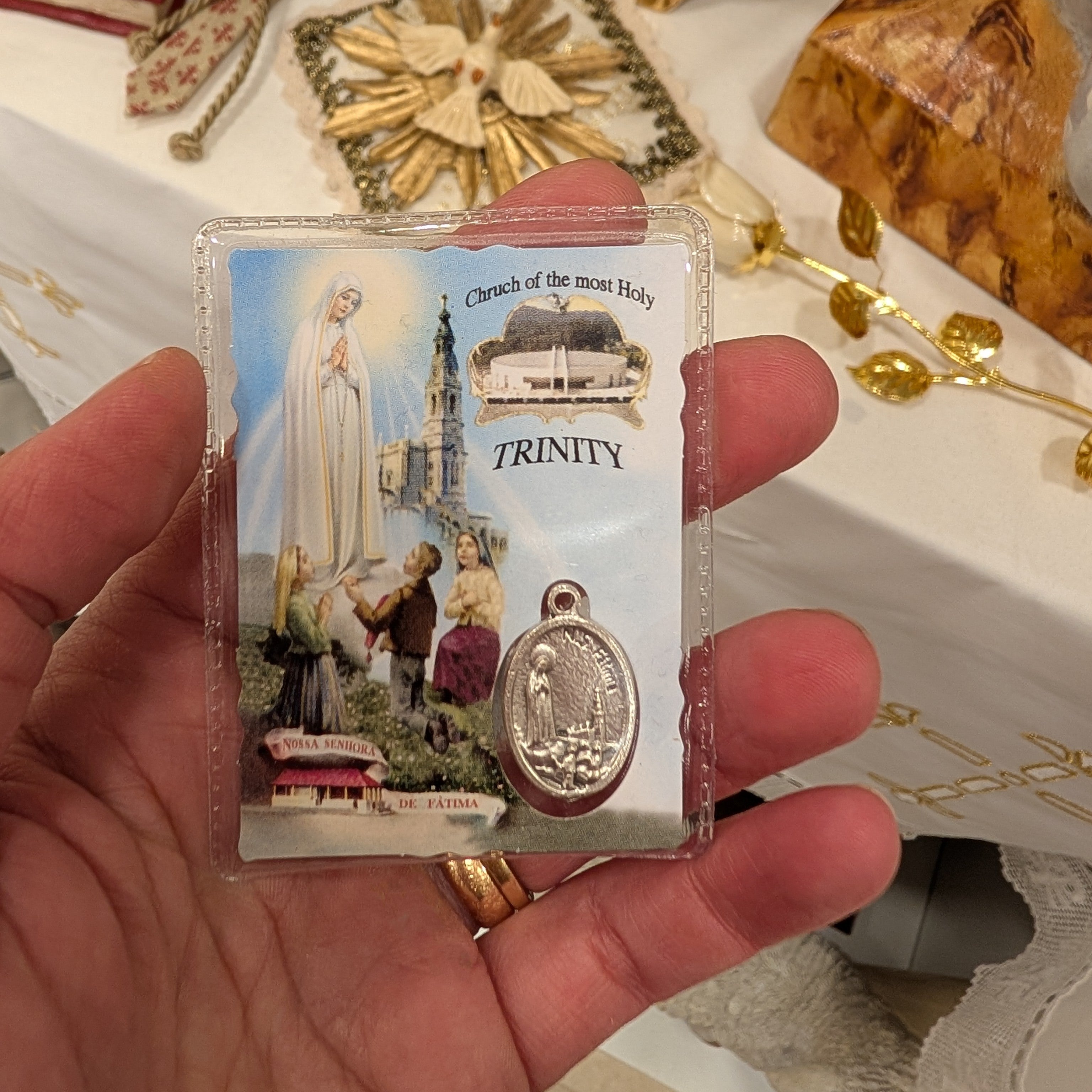 Estampa de Oración de Fátima Laminada con Medalla de las Apariciones