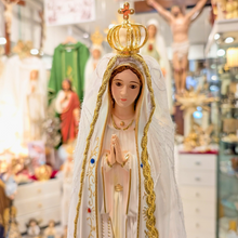 Load image into Gallery viewer, Premium Upgrade [Filigree Crown w/ Crystals + Statue White Veil]
