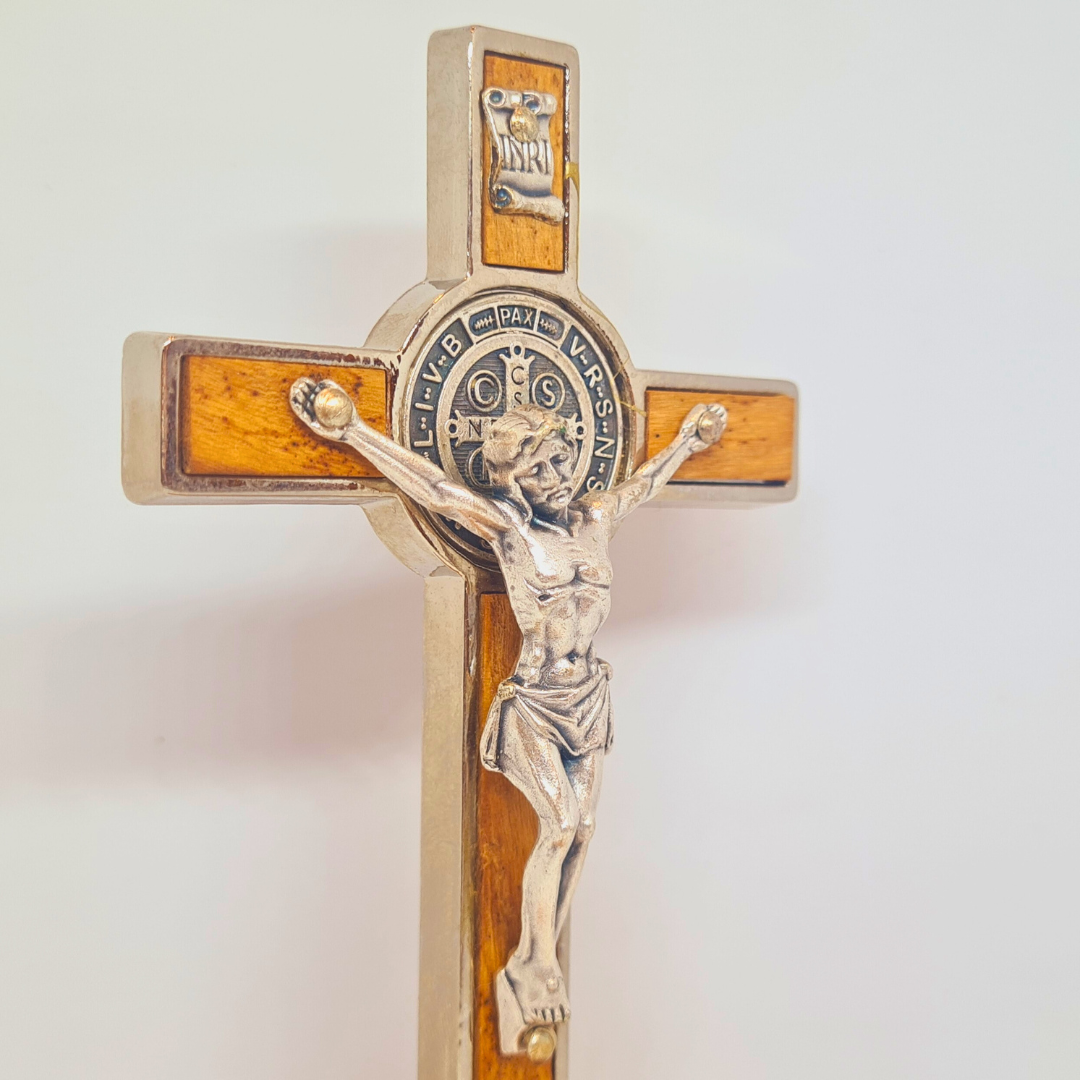 Saint Benedict Standing Crucifix [5.3'' | 13,5cm]