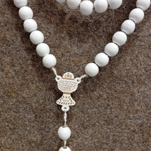 Cargar imagen en el visor de la galería, Saint Benedict Wood Wall Rosary [White]
