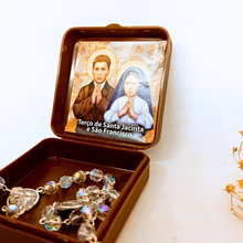 Cargar imagen en el visor de la galería, Saint Francisco and Saint Jacinta Crystal Rosary
