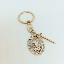 Cargar imagen en el visor de la galería, Saint Michael - Metal keychain
