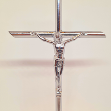 Cargar imagen en el visor de la galería, Standing Metal Crucifix [4.7&#39;&#39; | 12cm]
