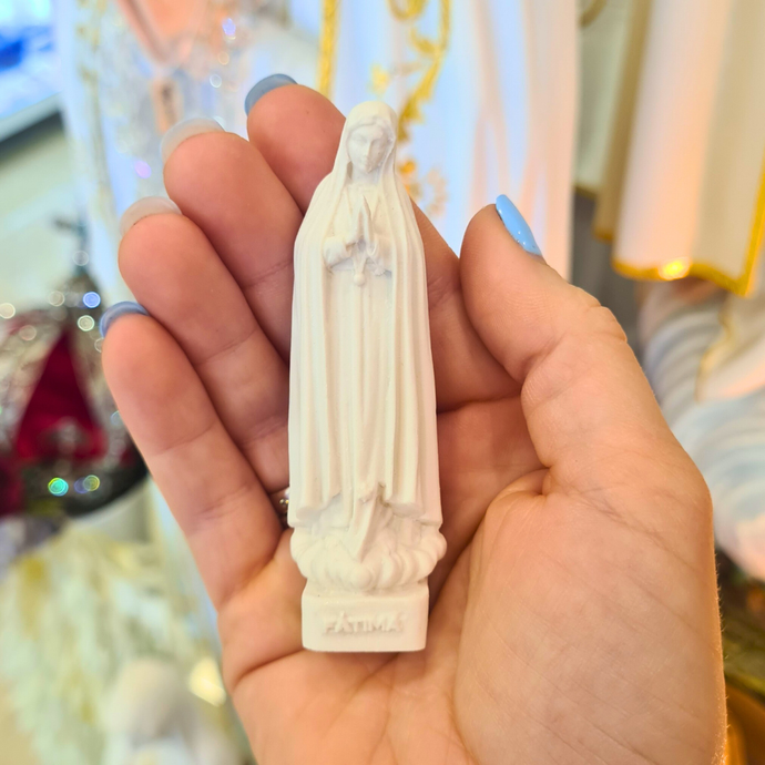 White Statue of Our Lady of Fatima [3.5'' | 9cm]