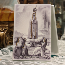 Load image into Gallery viewer, Wood Plaque Apparitions of Our Lady of Fatima
