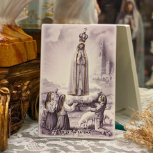 Load image into Gallery viewer, Wood Plaque Apparitions of Our Lady of Fatima
