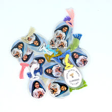 Cargar imagen en el visor de la galería, Relicario de San Jacinta – Tela Auténtica de San Jacinta Marto
