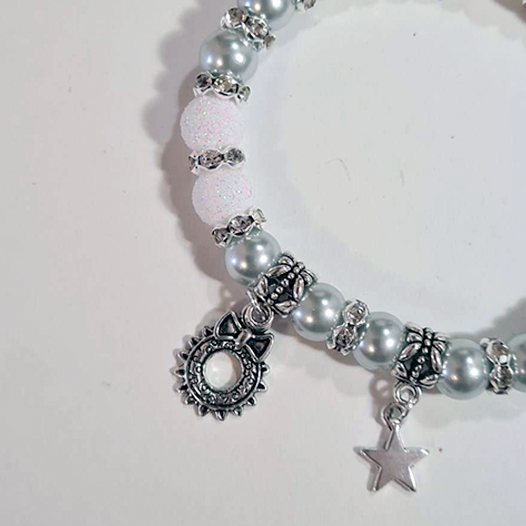 Christmas Bracelet - Cream and Gray