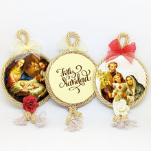 Cargar imagen en el visor de la galería, Christmas Ornament - Holy Family
