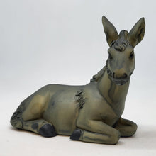 Load image into Gallery viewer, Ox &amp; Donkey - Loja Esperanca Exclusive Nativity Scene
