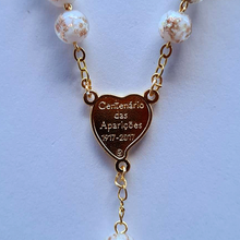Cargar imagen en el visor de la galería, Centennial Cream &amp; Gold Murano Rosary

